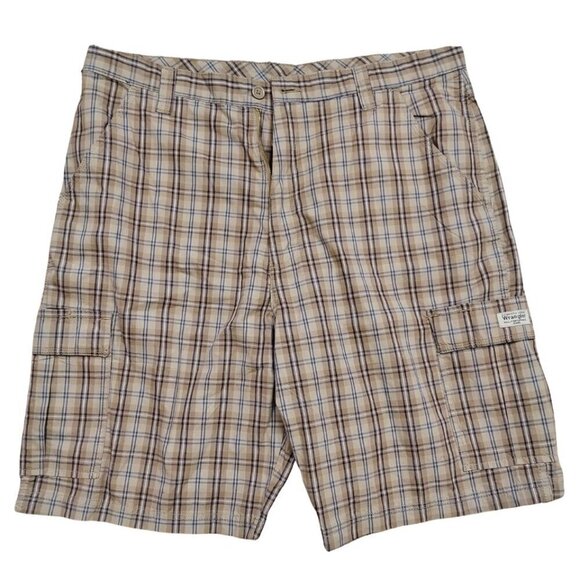 Wrangler Other - WRANGLER Cargo Shorts Men Size 36 Brown Plaid 10" Inseam Pre-Loved Slight Damage